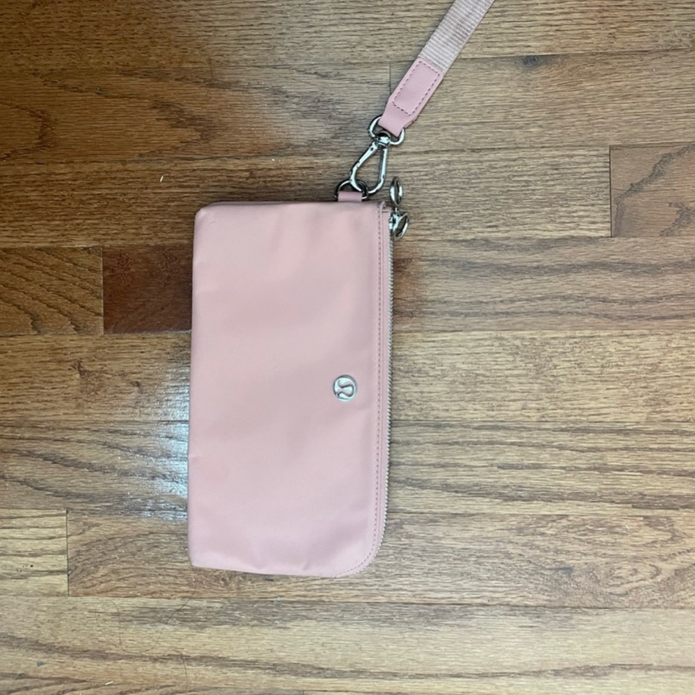 Lululemon Pink Curved Wristlet Keychain Wallet Basically New